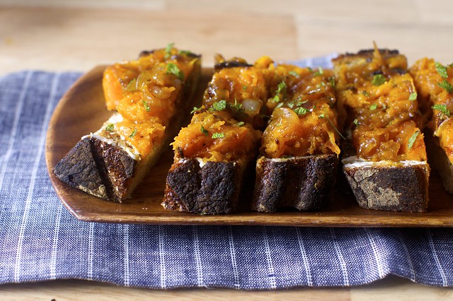 squash and goat cheese toasts